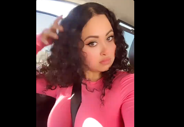 Reyna presume sus espectaculares chinos